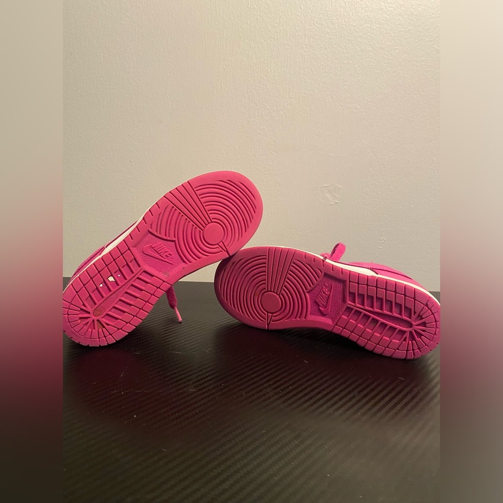 Item 74 Nike Kids Pink and White Low-Top Sneakers - Picture 7 of 9